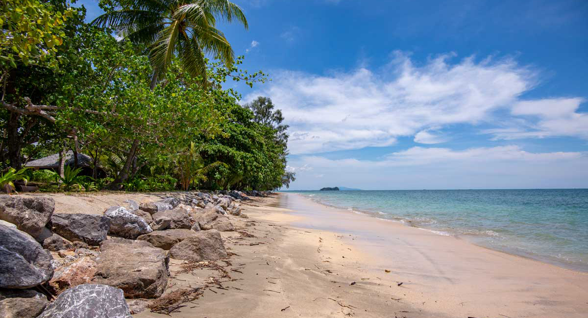 Koh Jum Beach